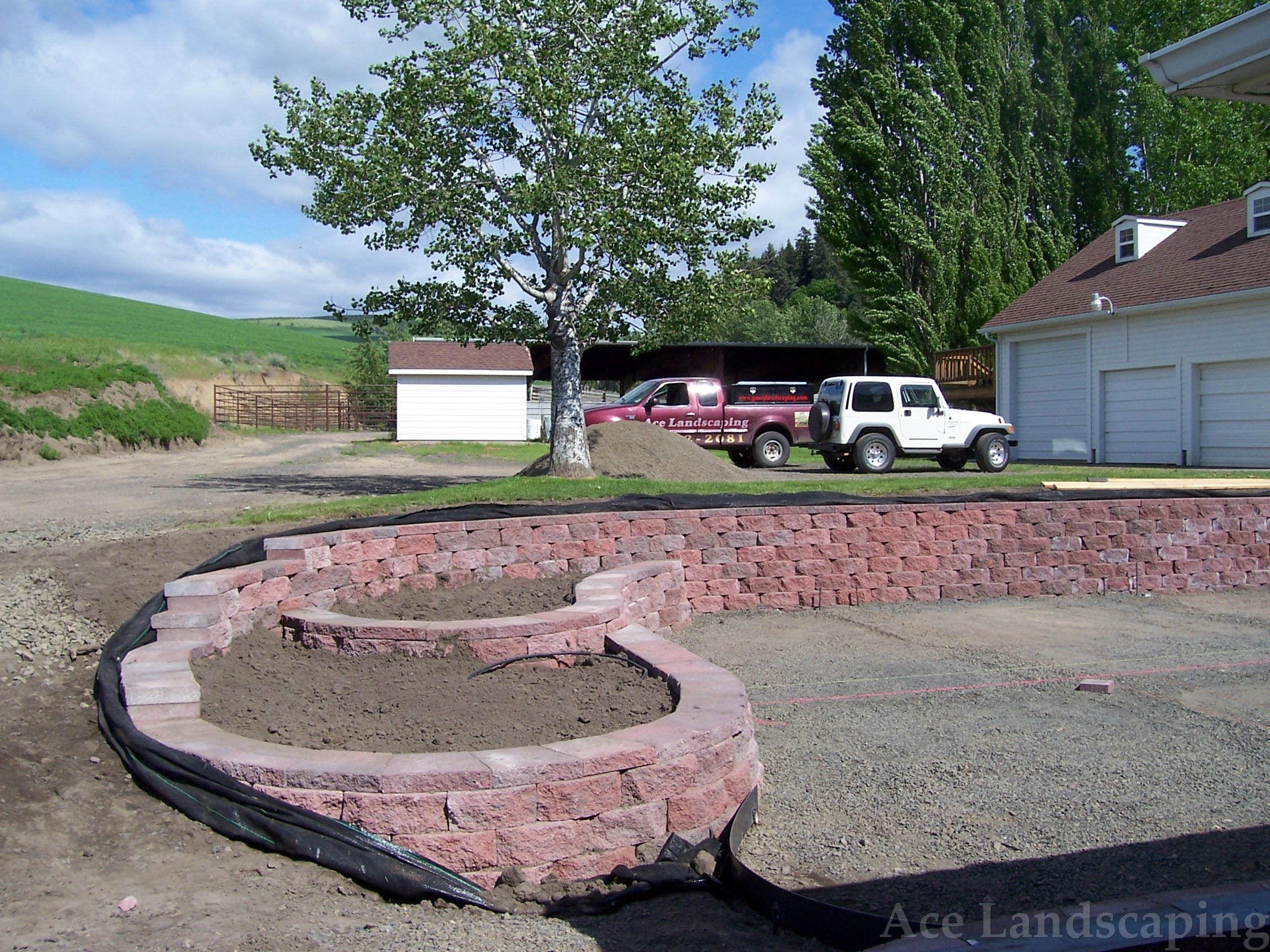 RETAINING WALL CONTRACTOR Brick, Rock, and Concrete Retainer Walls